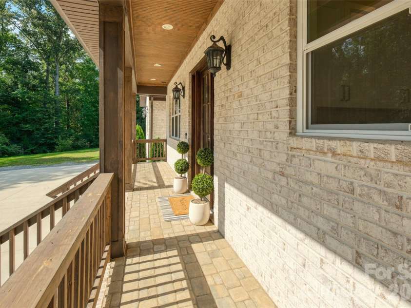 9401 Deer Run Road, Waxhaw, NC 28173.  MLS# CAR4407463, YatesRealty ID 39743. 