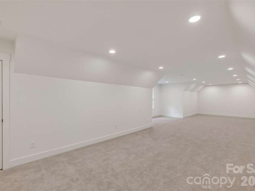 9401 Deer Run Road, Waxhaw, NC 28173.  MLS# CAR4407463, YatesRealty ID 39743. 