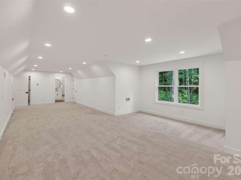 9401 Deer Run Road, Waxhaw, NC 28173.  MLS# CAR4407463, YatesRealty ID 39743. 