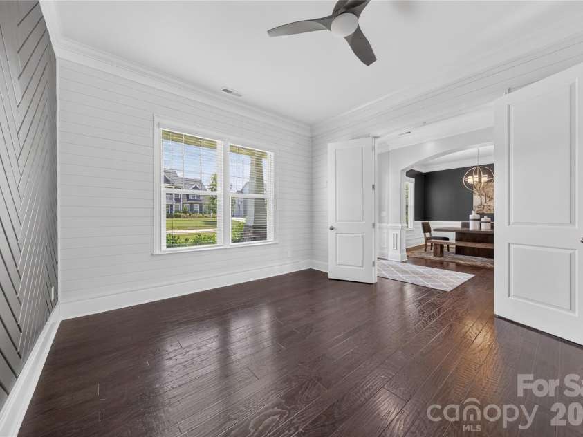 5110 Harwich Circle, Matthews, NC 28104.  MLS# CAR4406982, YatesRealty ID 39744. 