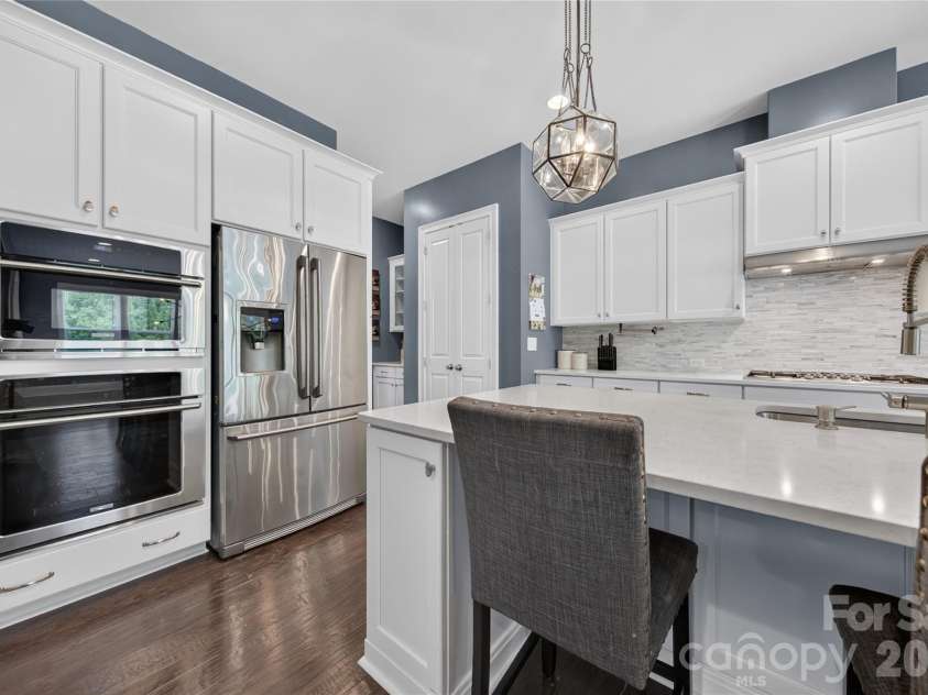 5110 Harwich Circle, Matthews, NC 28104.  MLS# CAR4406982, YatesRealty ID 39744. 