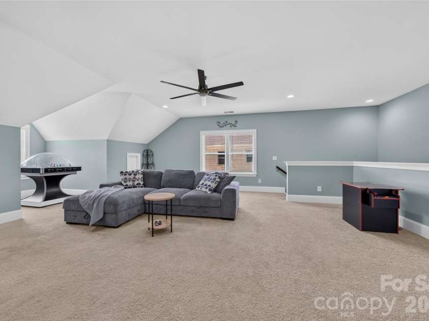 5110 Harwich Circle, Matthews, NC 28104.  MLS# CAR4406982, YatesRealty ID 39744. 