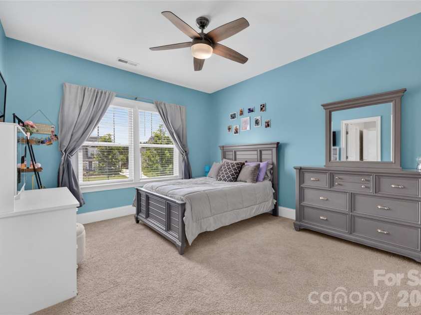 5110 Harwich Circle, Matthews, NC 28104.  MLS# CAR4406982, YatesRealty ID 39744. 