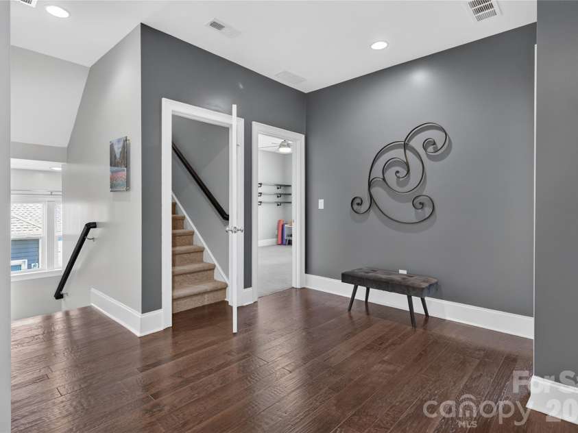 5110 Harwich Circle, Matthews, NC 28104.  MLS# CAR4406982, YatesRealty ID 39744. 