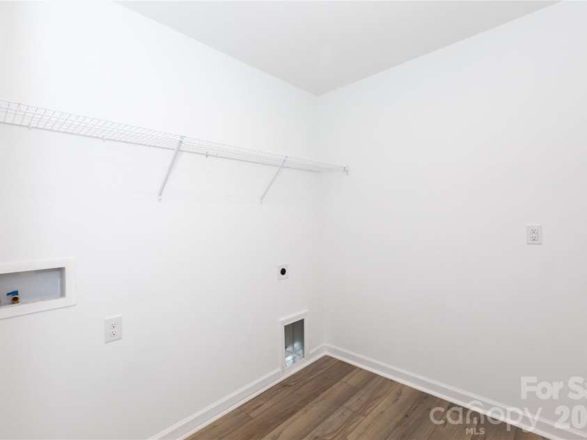 507 Good Hope Road, Concord, NC 28025.  MLS# CAR4407350, YatesRealty ID 39745. Huge Second Floor Laundry