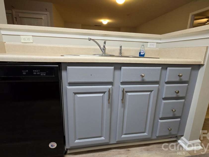 9811 Campus Walk Lane, Charlotte, NC 28262.  MLS# CAR4407436, YatesRealty ID 39747. 