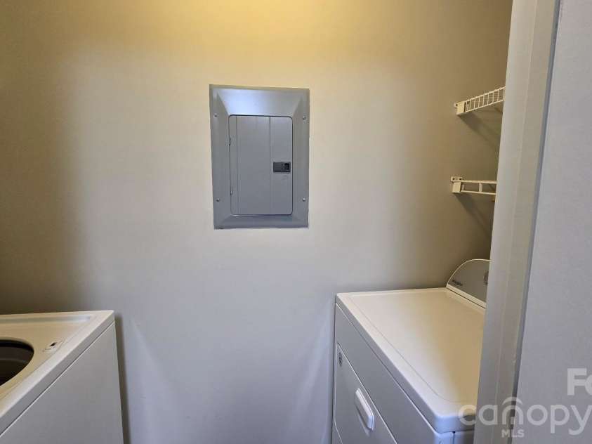 9811 Campus Walk Lane, Charlotte, NC 28262.  MLS# CAR4407436, YatesRealty ID 39747. 