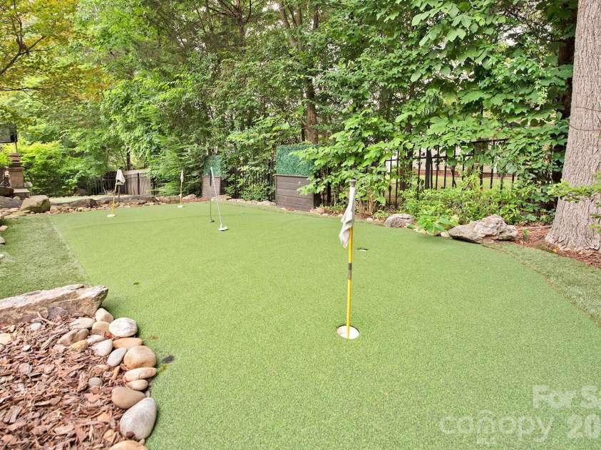 10912 Owl Nest Lane, Charlotte, NC 28277.  MLS# CAR4406818, YatesRealty ID 39751. 