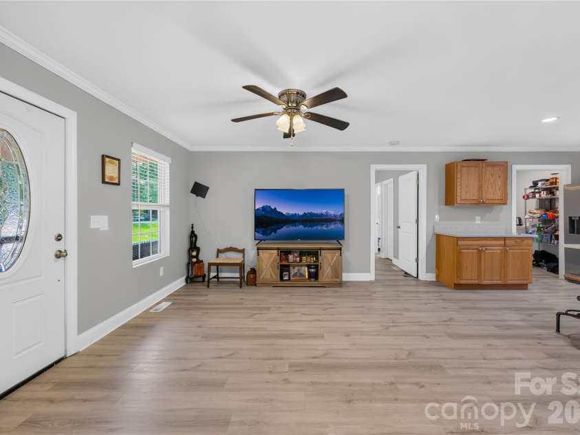 1029 Alexis High Shoals Road, Dallas, NC 28034.  MLS# CAR4407292, YatesRealty ID 39752. 
