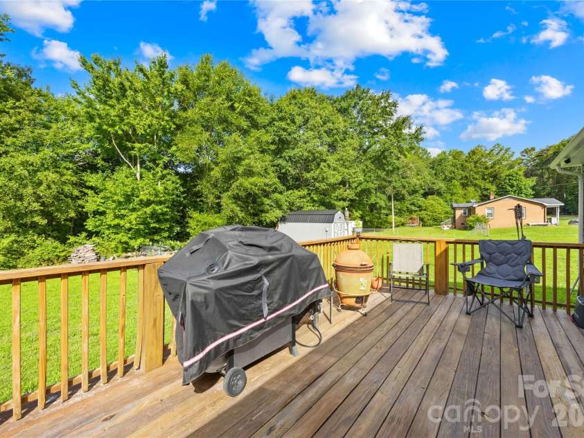 1029 Alexis High Shoals Road, Dallas, NC 28034.  MLS# CAR4407292, YatesRealty ID 39752. 