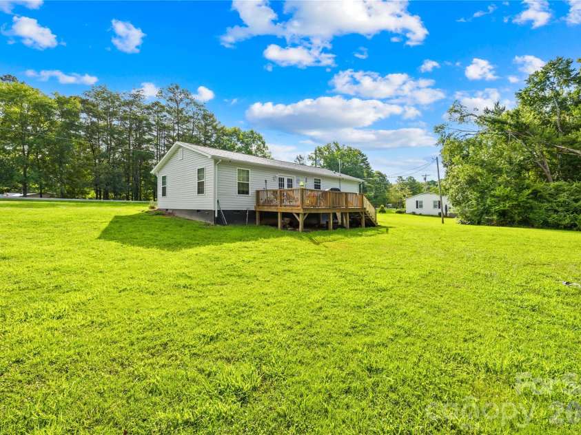 1029 Alexis High Shoals Road, Dallas, NC 28034.  MLS# CAR4407292, YatesRealty ID 39752. 