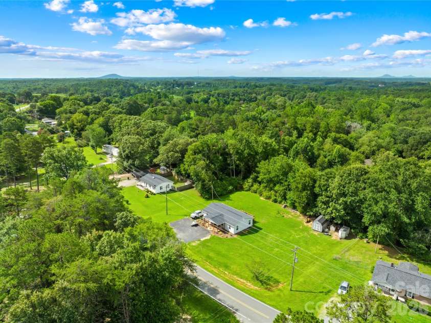 1029 Alexis High Shoals Road, Dallas, NC 28034.  MLS# CAR4407292, YatesRealty ID 39752. 