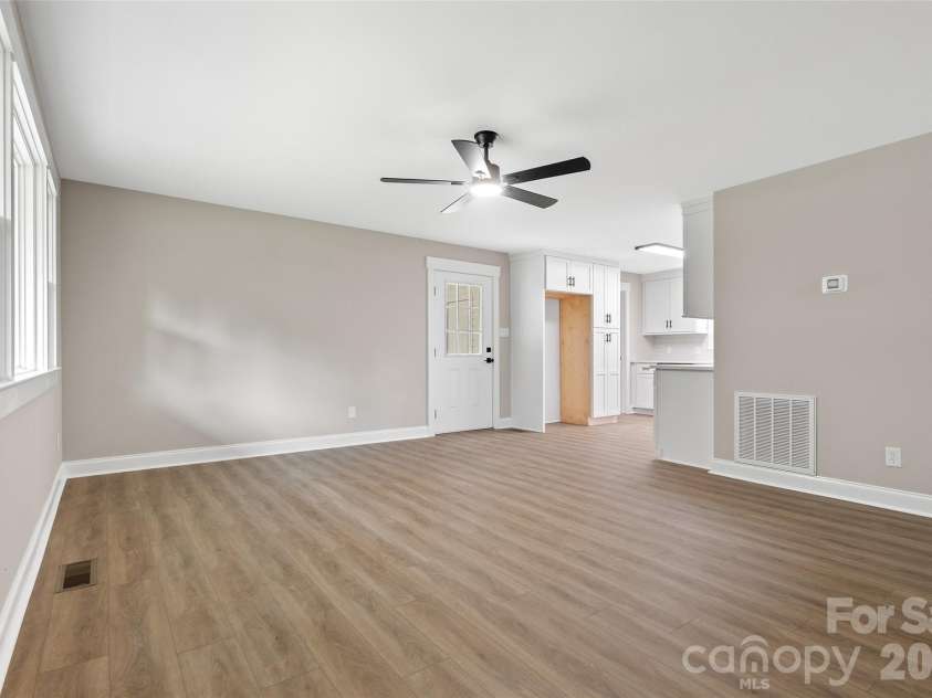 3533 Amity Hill Road, Statesville, NC 28677.  MLS# CAR4407090, YatesRealty ID 39754. 