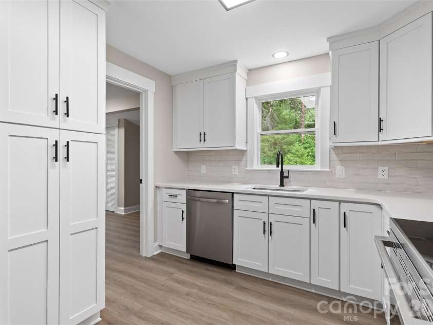 3533 Amity Hill Road, Statesville, NC 28677.  MLS# CAR4407090, YatesRealty ID 39754. 