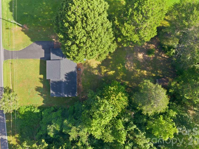3533 Amity Hill Road, Statesville, NC 28677.  MLS# CAR4407090, YatesRealty ID 39754. 