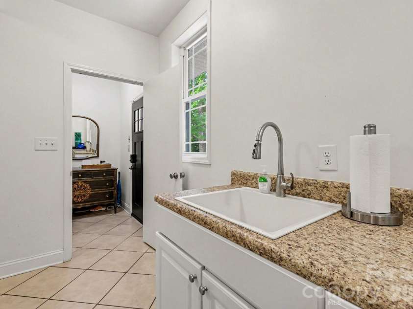 408 Griffith Road, Monroe, NC 28112.  MLS# CAR4406763, YatesRealty ID 39755. 