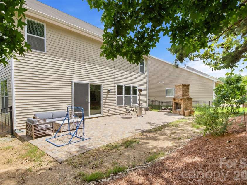 2002 Canopy Drive, Indian Trail, NC 28079.  MLS# CAR4406703, YatesRealty ID 39757. 
