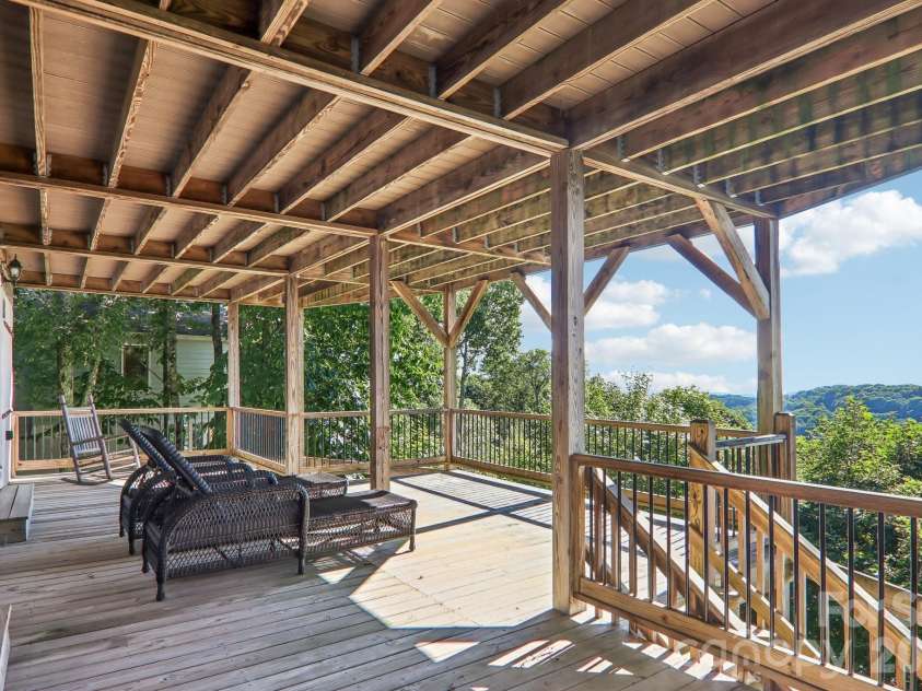 156 Cottage Lane, Mars Hill, NC 28754.  MLS# CAR4406570, YatesRealty ID 39759. 