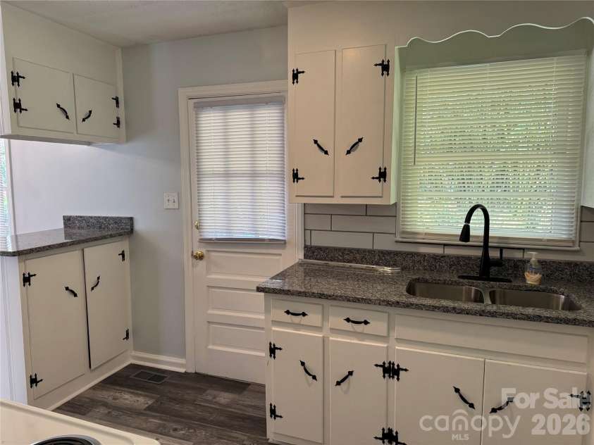 1311 Mt Gallant Road, Rock Hill, SC 29732.  MLS# CAR4357489, YatesRealty ID 3976. 