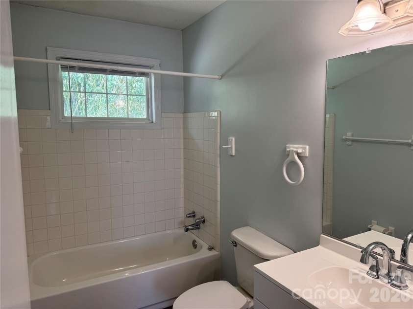 1311 Mt Gallant Road, Rock Hill, SC 29732.  MLS# CAR4357489, YatesRealty ID 3976. 