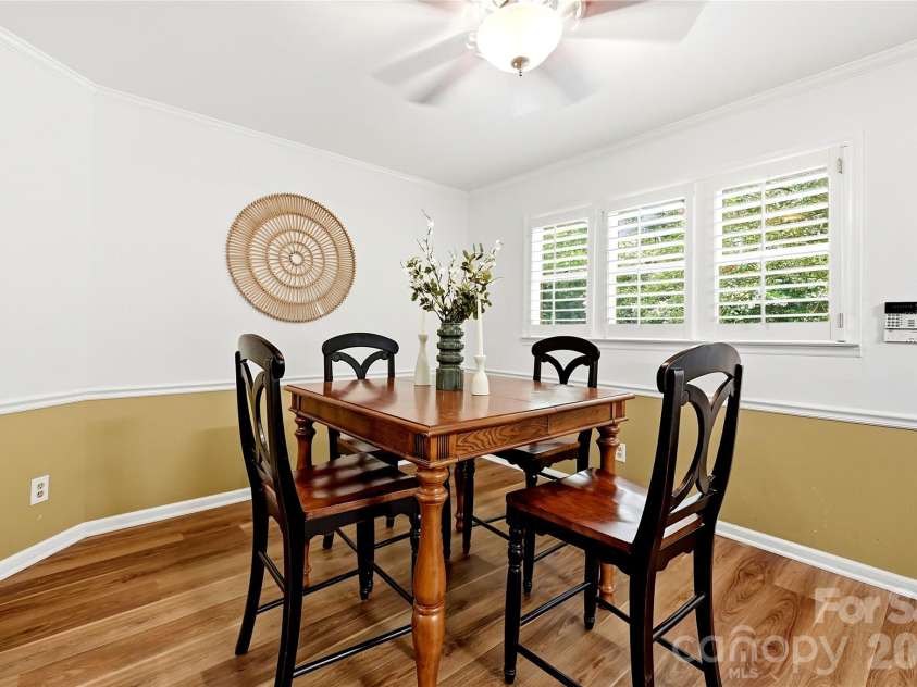 2308 Knickerbocker Drive, Charlotte, NC 28212.  MLS# CAR4406627, YatesRealty ID 39761. 