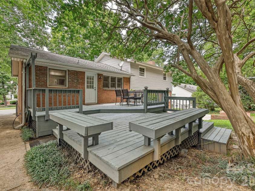 2308 Knickerbocker Drive, Charlotte, NC 28212.  MLS# CAR4406627, YatesRealty ID 39761. 