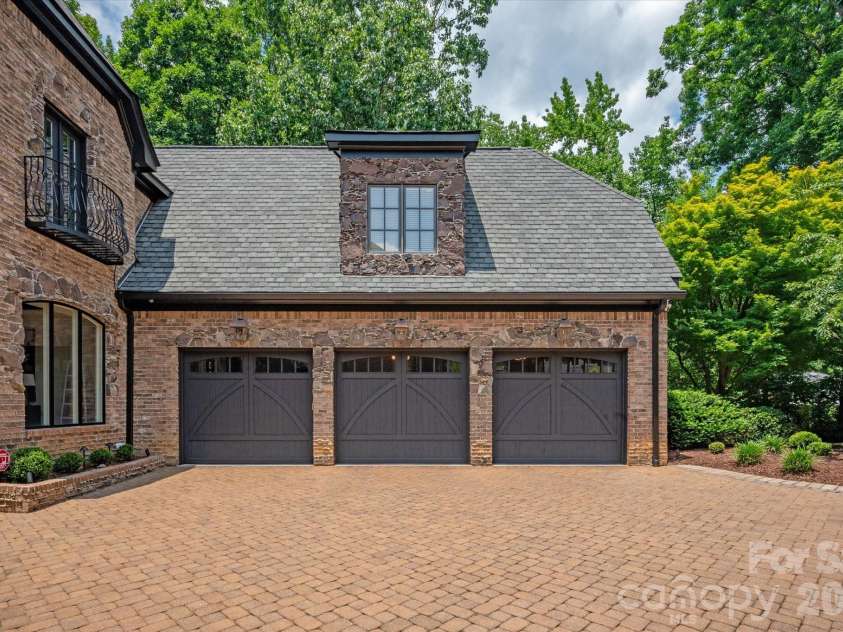 3603 Hennessy Place, Charlotte, NC 28210.  MLS# CAR4406603, YatesRealty ID 39762. 