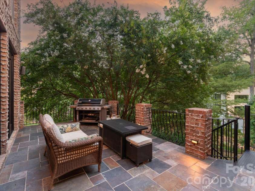 3603 Hennessy Place, Charlotte, NC 28210.  MLS# CAR4406603, YatesRealty ID 39762. 