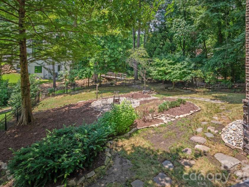 3603 Hennessy Place, Charlotte, NC 28210.  MLS# CAR4406603, YatesRealty ID 39762. 