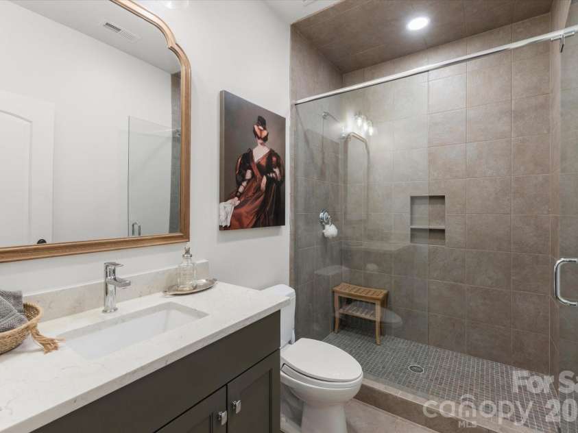 3603 Hennessy Place, Charlotte, NC 28210.  MLS# CAR4406603, YatesRealty ID 39762. Additional Full Bath