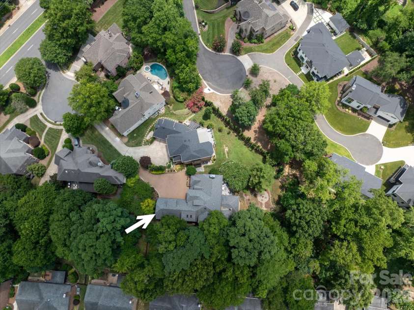 3603 Hennessy Place, Charlotte, NC 28210.  MLS# CAR4406603, YatesRealty ID 39762. Extraordinary setting from every angle.