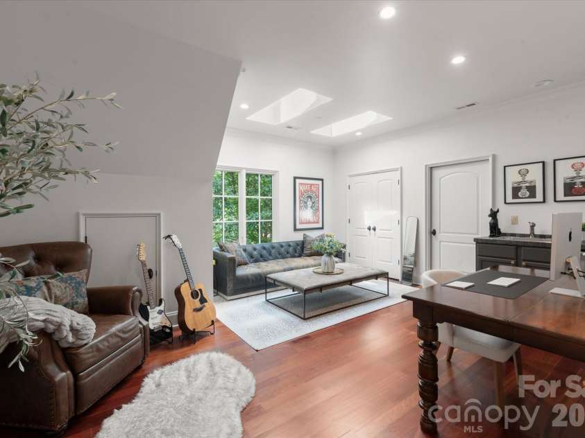 3603 Hennessy Place, Charlotte, NC 28210.  MLS# CAR4406603, YatesRealty ID 39762. One Space. Endless Possibilities.