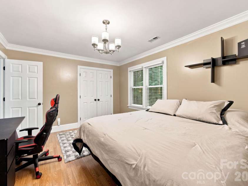 115 Valley Glen Drive, Waxhaw, NC 28173.  MLS# CAR4406430, YatesRealty ID 39764. 