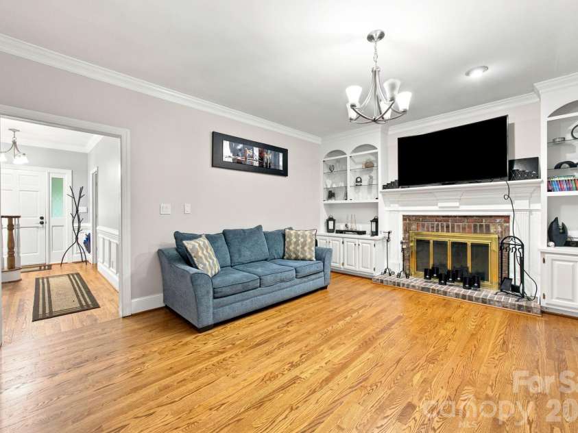 115 Valley Glen Drive, Waxhaw, NC 28173.  MLS# CAR4406430, YatesRealty ID 39764. 