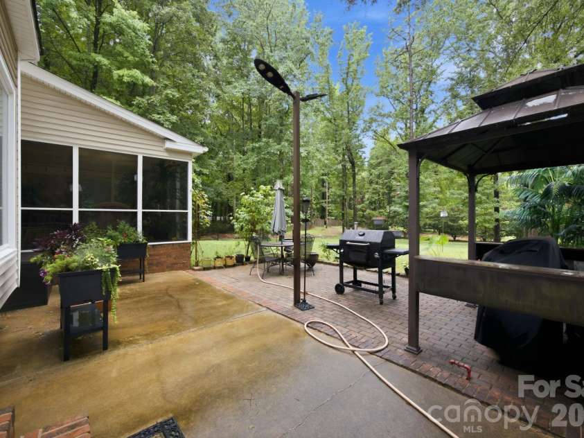 115 Valley Glen Drive, Waxhaw, NC 28173.  MLS# CAR4406430, YatesRealty ID 39764. 