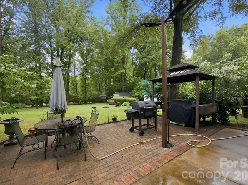 115 Valley Glen Drive, Waxhaw, NC 28173.  MLS# CAR4406430, YatesRealty ID 39764. 