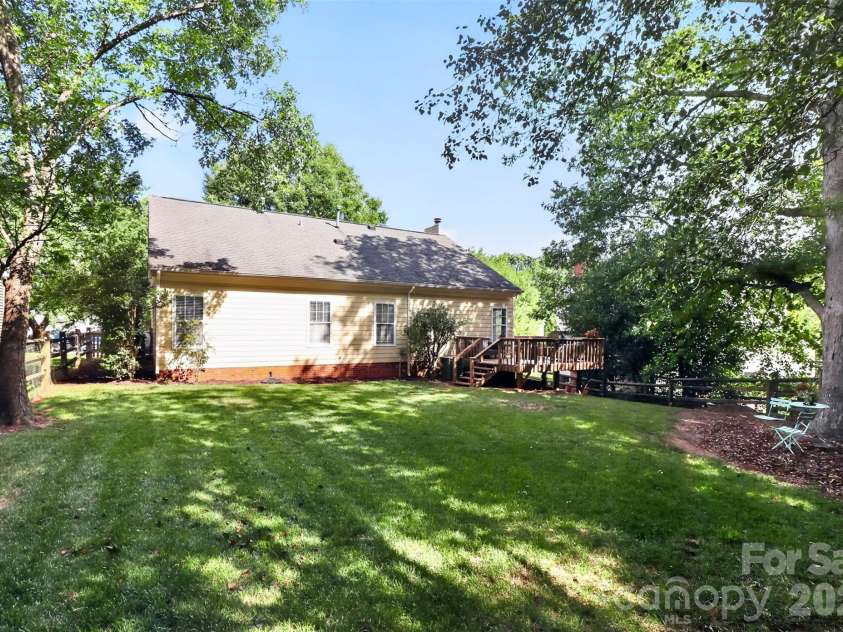 12410 Cool Mist Lane, Huntersville, NC 28078.  MLS# CAR4406459, YatesRealty ID 39766. 