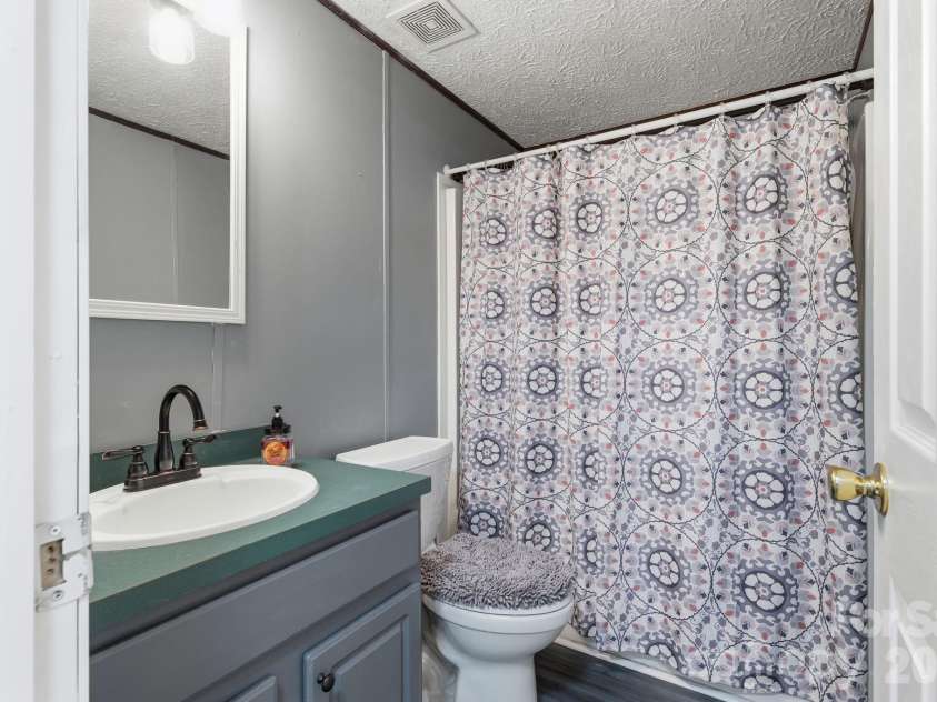 3307 Baltimore Road, East Bend, NC 27018.  MLS# CAR4406336, YatesRealty ID 39767. 2nd Full Bathroom