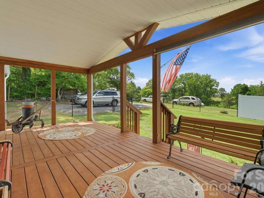 3307 Baltimore Road, East Bend, NC 27018.  MLS# CAR4406336, YatesRealty ID 39767. Covered Front Porch