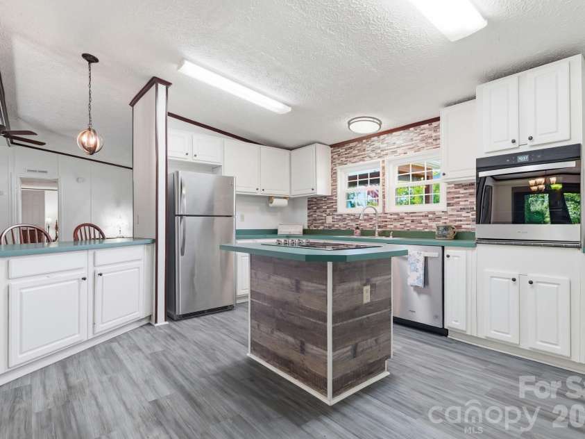 3307 Baltimore Road, East Bend, NC 27018.  MLS# CAR4406336, YatesRealty ID 39767. Kitchen