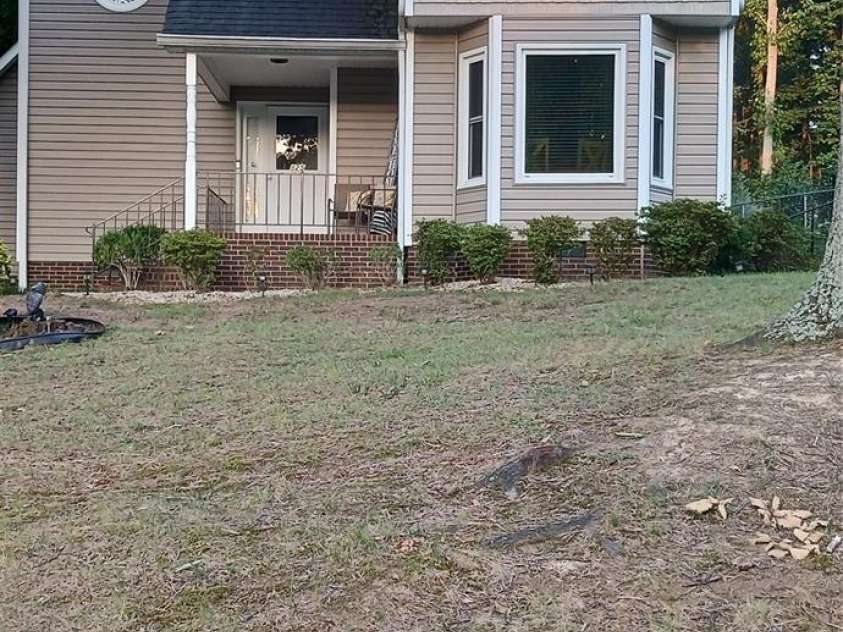 825 Raleigh Court, Gastonia, NC 28054.  MLS# CAR4406395, YatesRealty ID 39768. Front