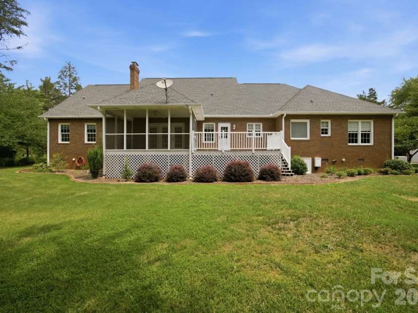 182 Robert Drive, Statesville, NC 28625.  MLS# CAR4406326, YatesRealty ID 39770. Backyard
