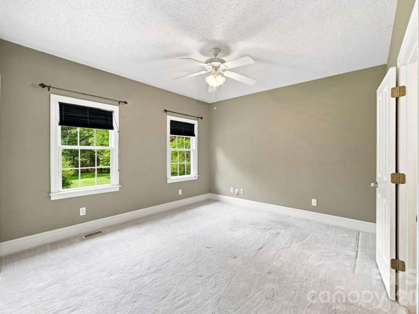 182 Robert Drive, Statesville, NC 28625.  MLS# CAR4406326, YatesRealty ID 39770. Bedroom 3