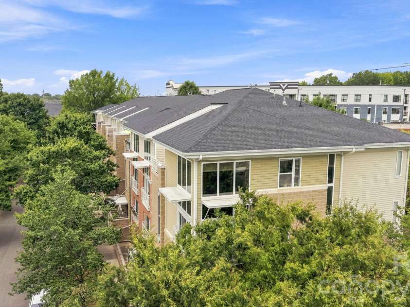 643 Raphael Place, Charlotte, NC 28205.  MLS# CAR4406320, YatesRealty ID 39771. 