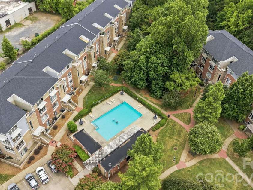 643 Raphael Place, Charlotte, NC 28205.  MLS# CAR4406320, YatesRealty ID 39771. 