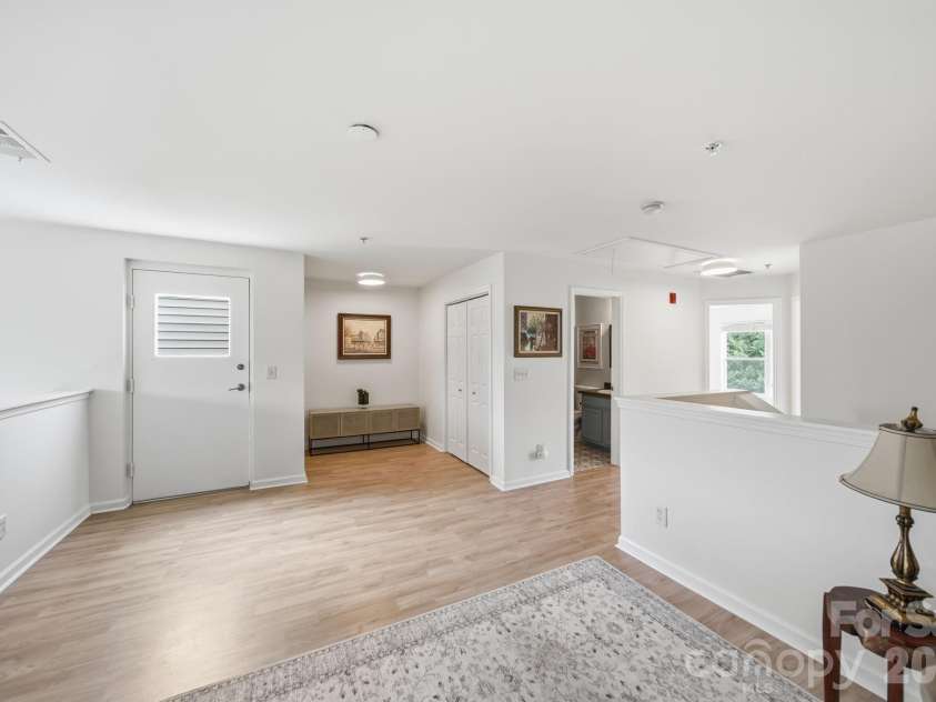 643 Raphael Place, Charlotte, NC 28205.  MLS# CAR4406320, YatesRealty ID 39771. 