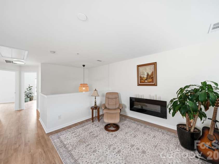 643 Raphael Place, Charlotte, NC 28205.  MLS# CAR4406320, YatesRealty ID 39771. 