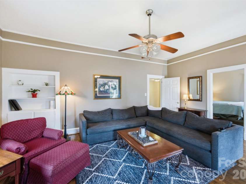 114 York Avenue, Kannapolis, NC 28083.  MLS# CAR4406285, YatesRealty ID 39772. 