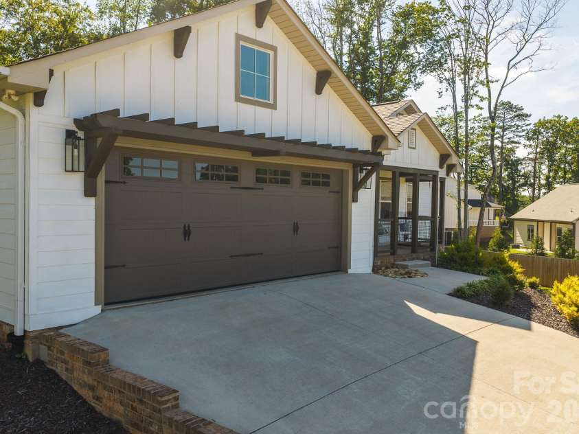 133 Maplewood Court, Hudson, NC 28638.  MLS# CAR4406302, YatesRealty ID 39774. 