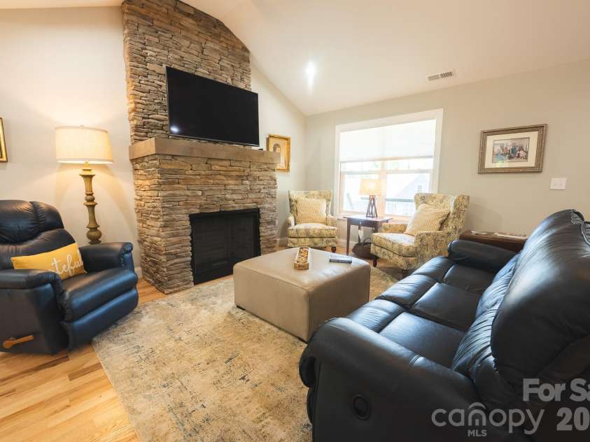 133 Maplewood Court, Hudson, NC 28638.  MLS# CAR4406302, YatesRealty ID 39774. 